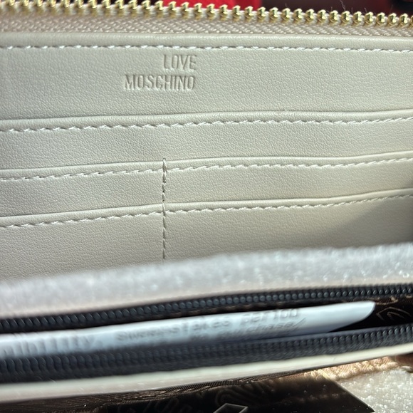 Love Moschino Cream Gold Long Wallet - Picture 6 of 8